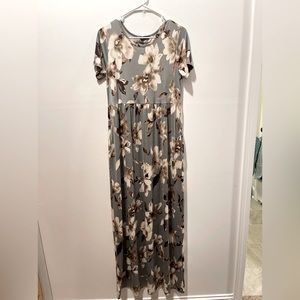 Heimish boutique gray and flower maxi.